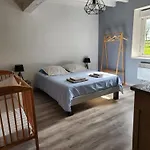 Maison De A La Campagne, Animaux Admis - Fr-1-489-99 Holiday home *