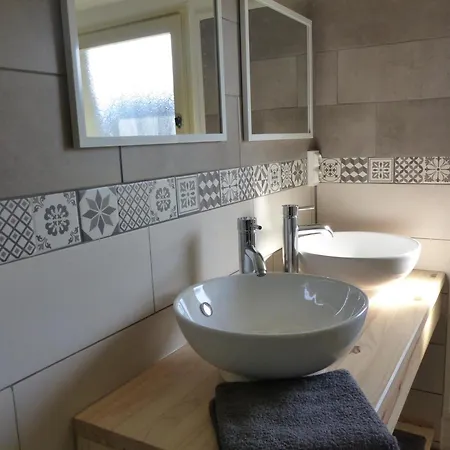 Maison De A La Campagne, Animaux Admis - Fr-1-489-99 * Vaumas